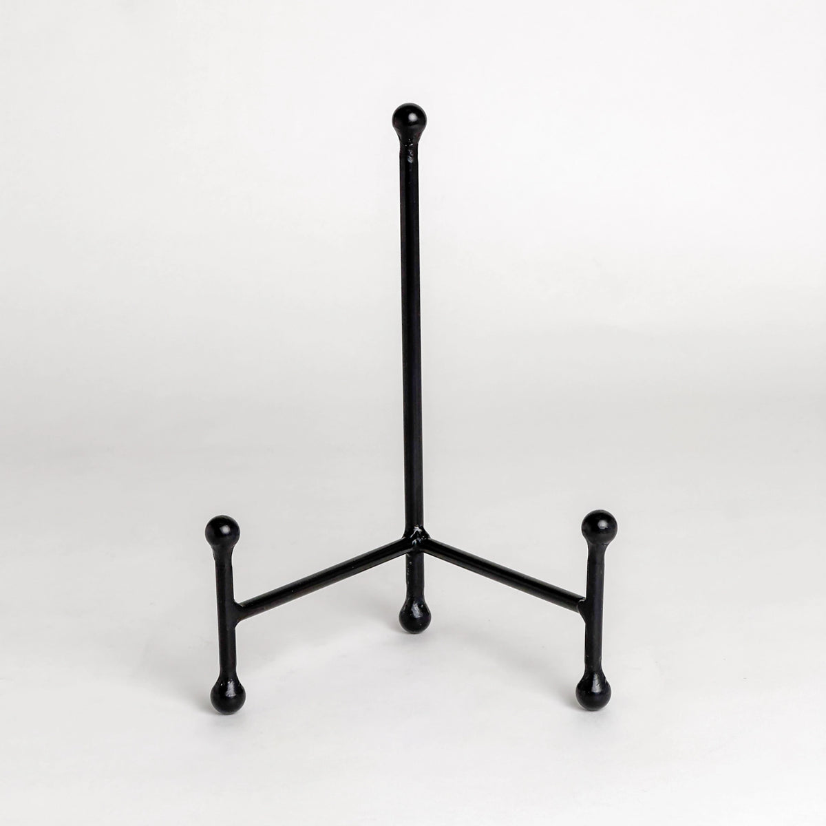 Large 9-inch iron tabletop display easel for displaying artwork, photographs, plates, and signs.