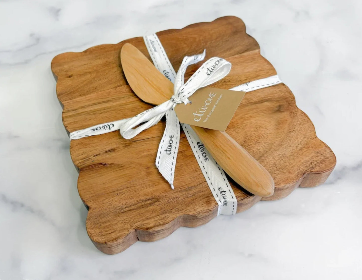 Scalloped Acacia Wood Board & Spreader Set