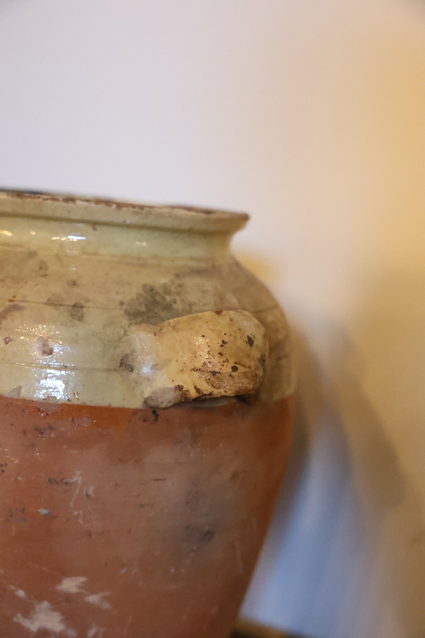 One Of A Kind Barro Preto Pottery 02