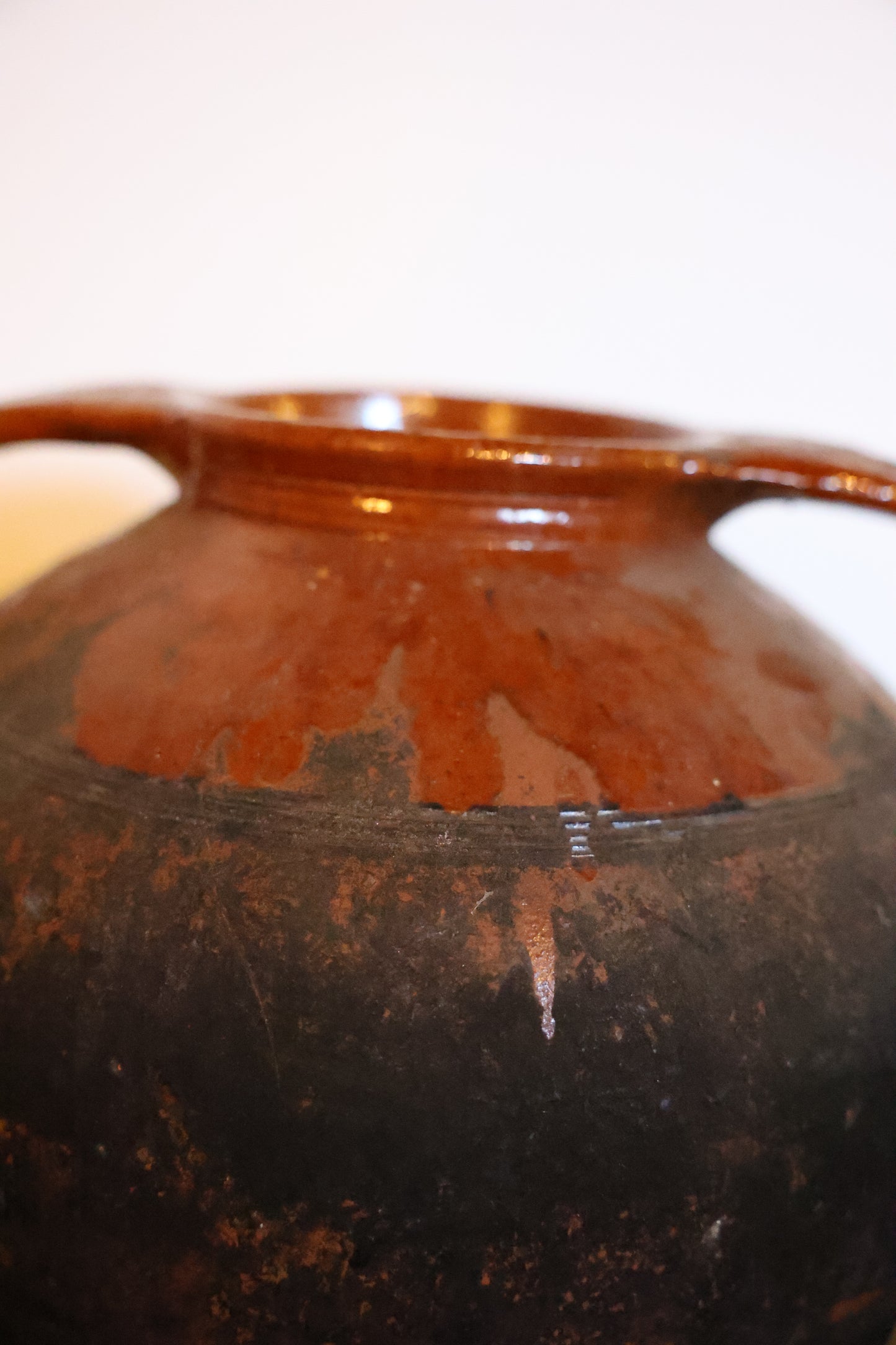 One Of A Kind Barro Preto Pottery 01