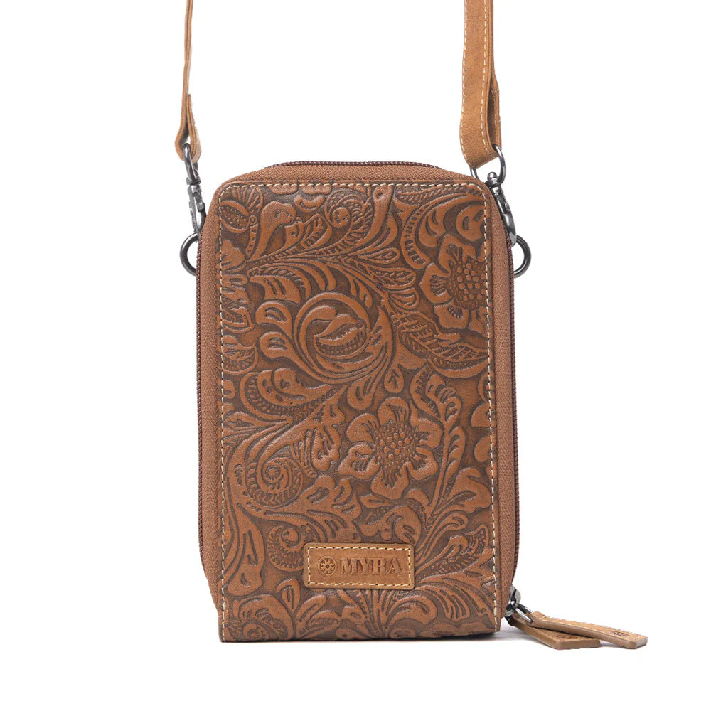Rustler Ridge Hair-On Hide Sling Bag | Sandstone Cream