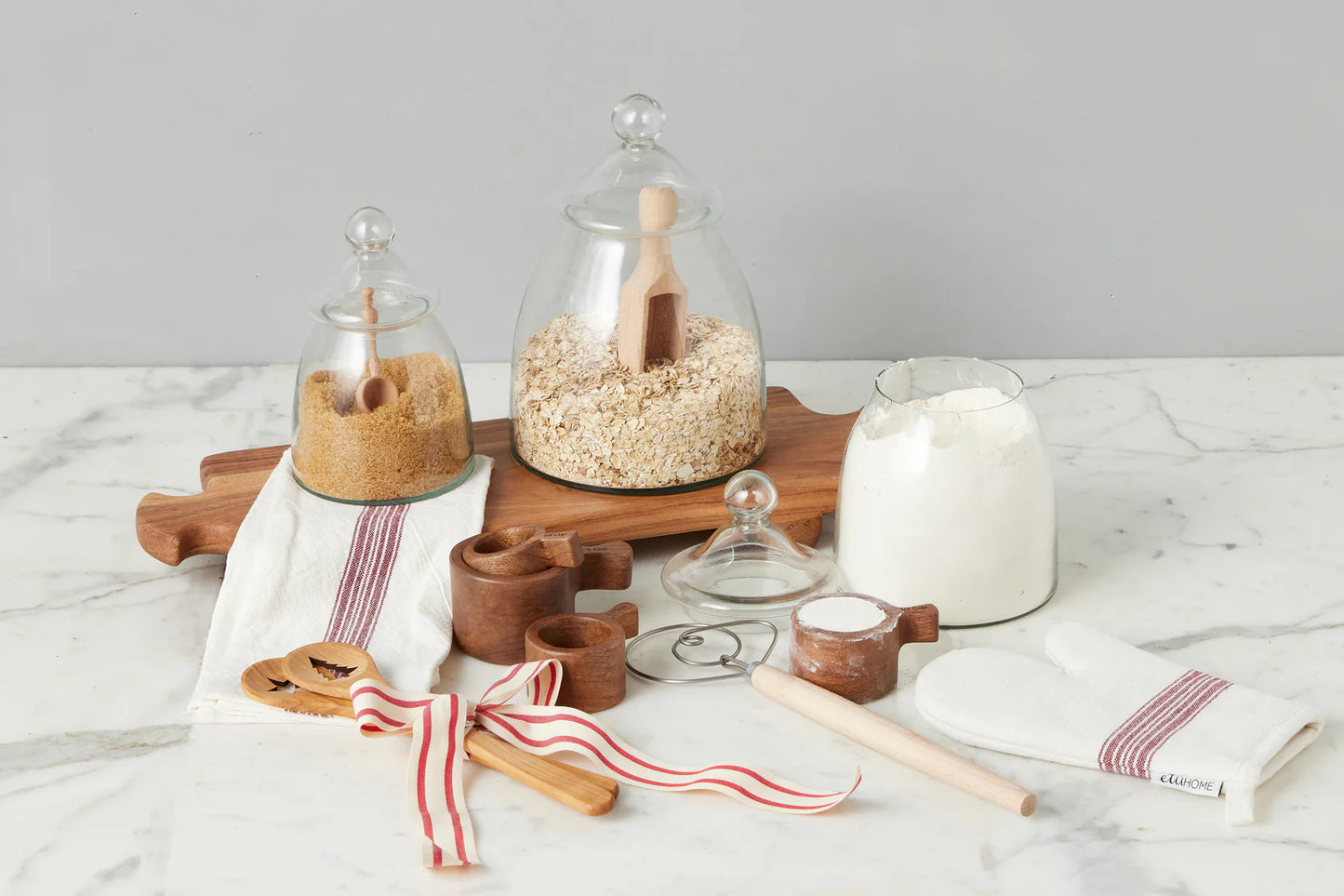 French Bistro Wood Measuring Cups – Set of 4